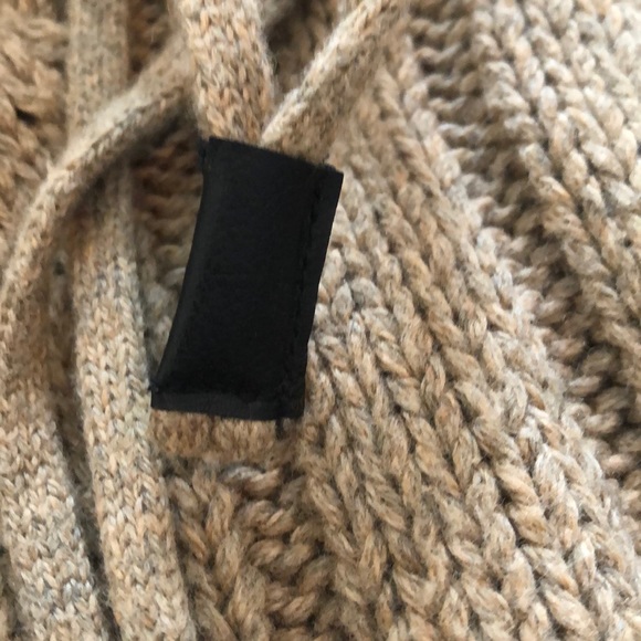 Cabi Women’s Sweater. Size Small. - Picture 9 of 10